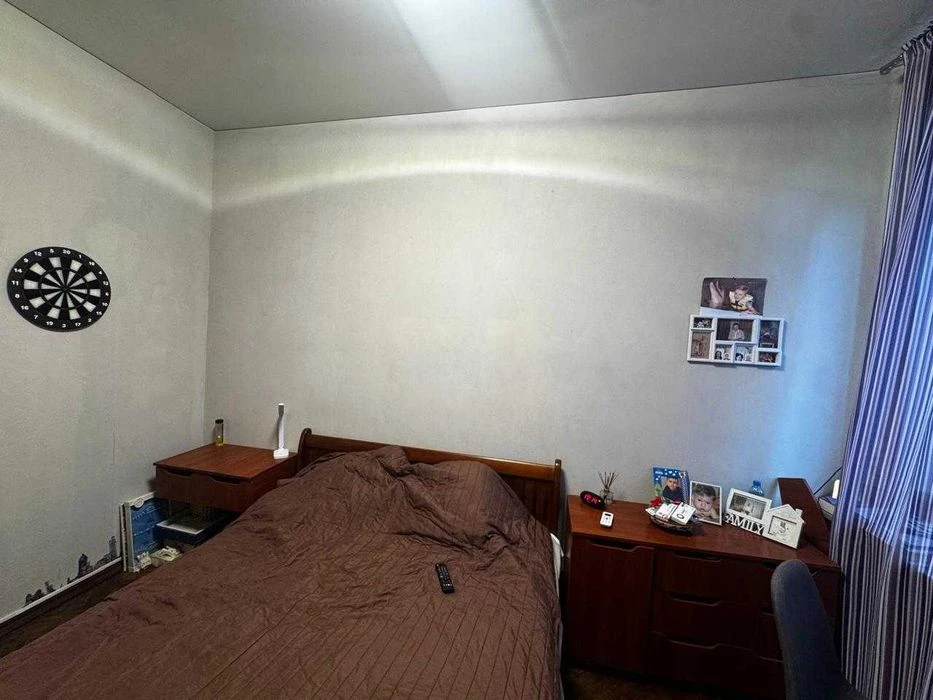 Selling a 2-room apartment in the city center