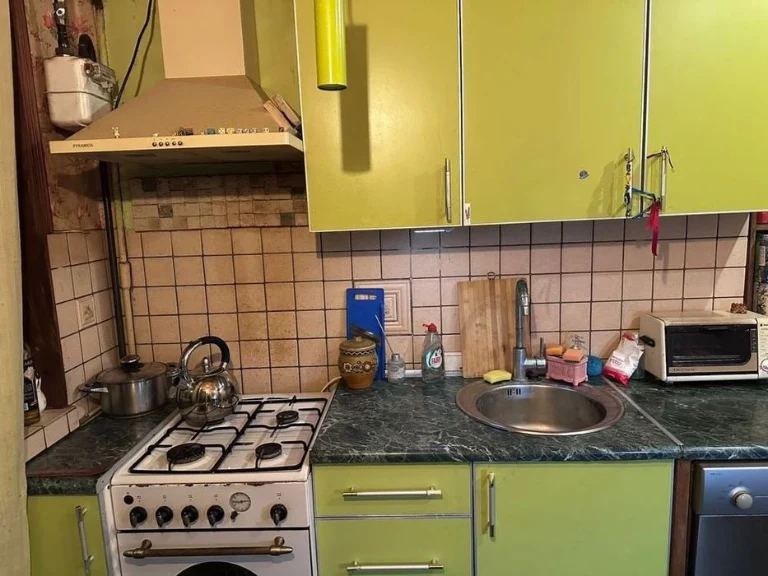 H S2 Selling a 2-room apartment near Saltovskoye metro station