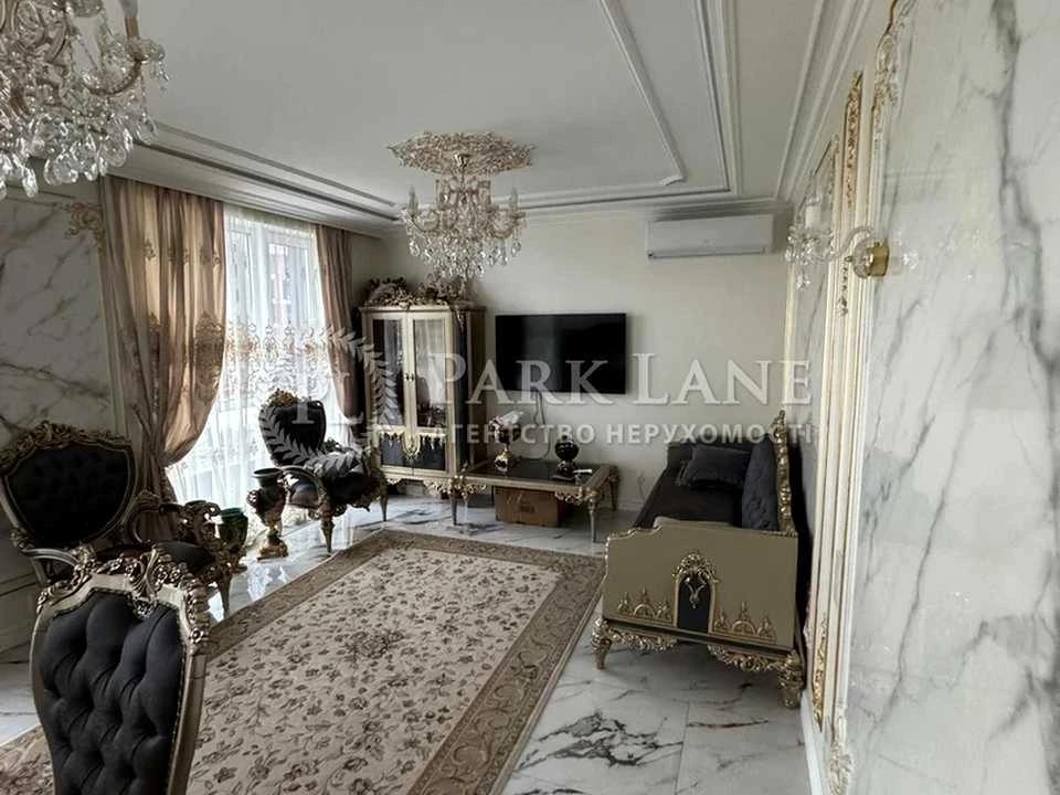 Apartment. Kyiv, Osokorska St.