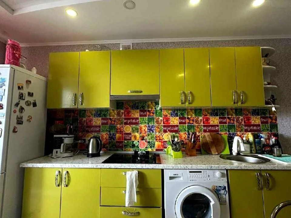 Apartment. Kharkiv, Peremohy Avenue.