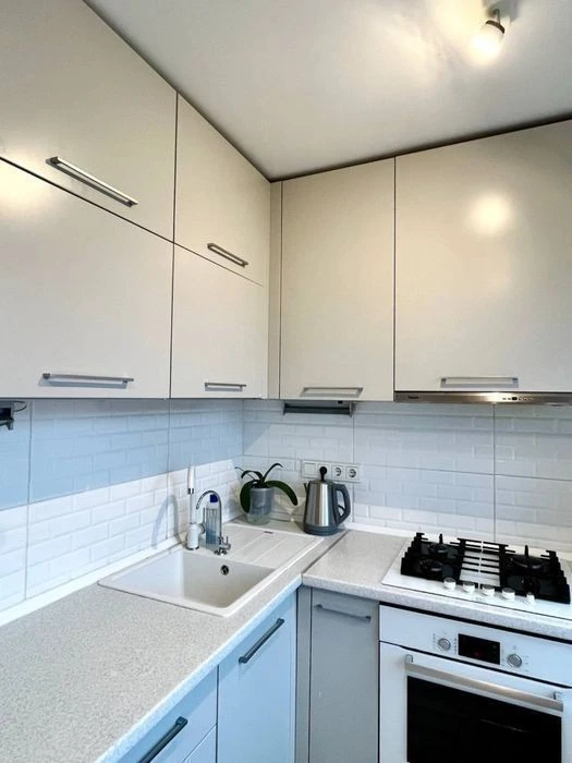 3-room apartment for sale, Lavrska 4, Ivan Mazepa, Arsen metro station