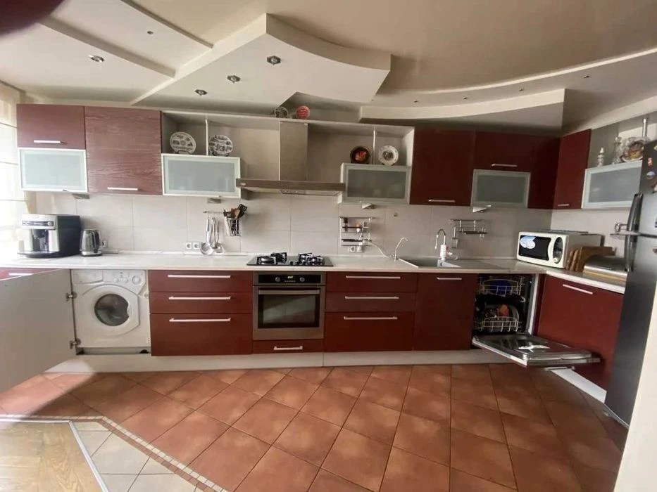 Продам 4 комн квартиру ЖМ Победа ремонт мебель и техника