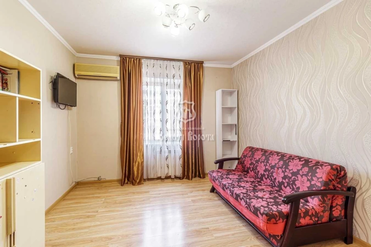 Sale of a 3-room apartment of 74.4 m², Akademika Efremova str.