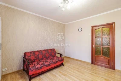 Sale of a 3-room apartment of 74.4 m², Akademika Efremova str.