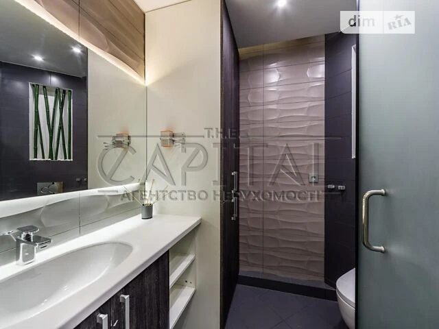 Продаж 2к квартири 85 кв. м на вул. Михайла Максимовича 3Г •