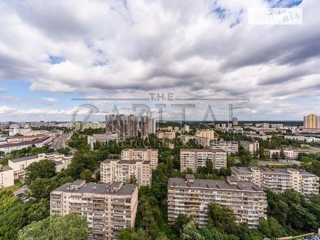 Продаж 2к квартири 85 кв. м на вул. Михайла Максимовича 3Г •