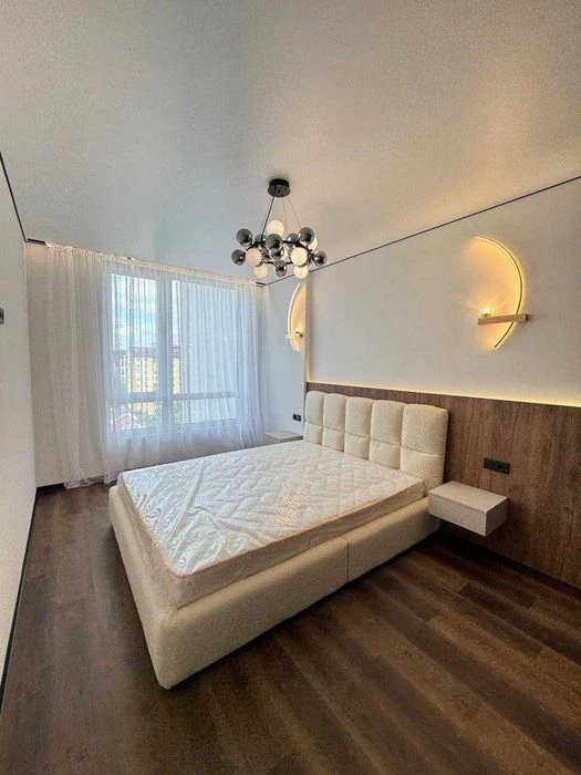 Selling a one-room apartment near the city lake!