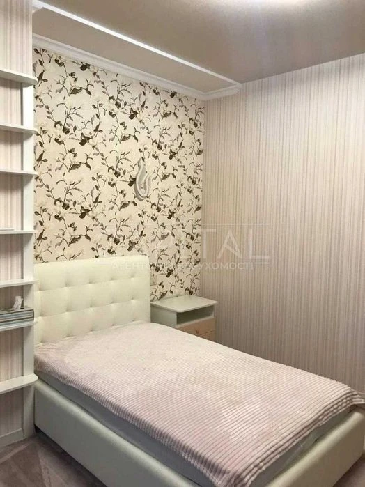 Apartment for sale in Park Avenue VIP residential complex, Holoseevsky district, Dem