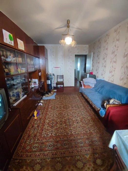 For sale 3-room apartment, metro Saltovskaya, 522 m--n, Neskorenyk st.