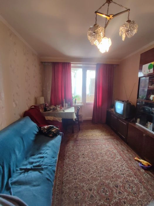 For sale 3-room apartment, metro Saltovskaya, 522 m--n, Neskorenyk st.