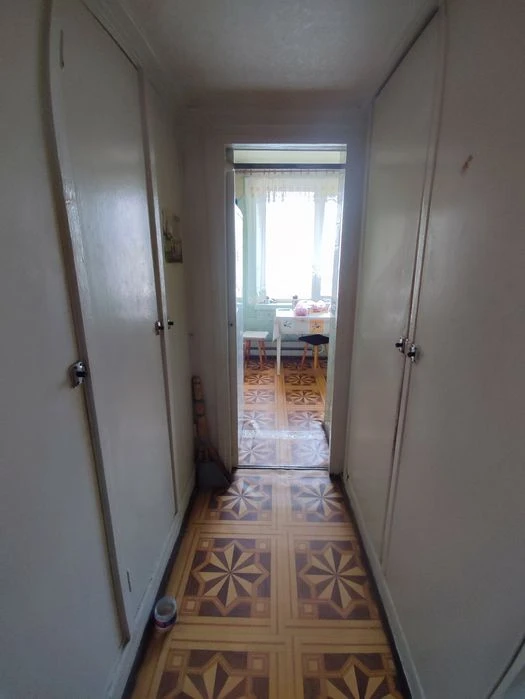 For sale 3-room apartment, metro Saltovskaya, 522 m--n, Neskorenyk st.