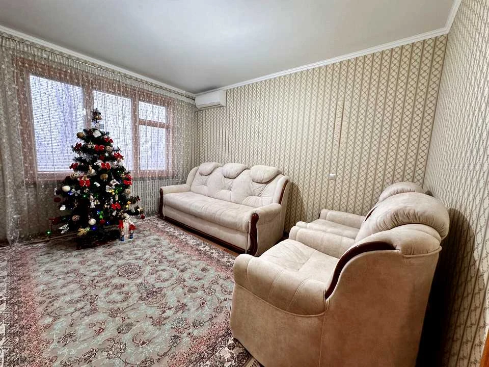 Apartment. Kharkiv, Peremohy Avenue.