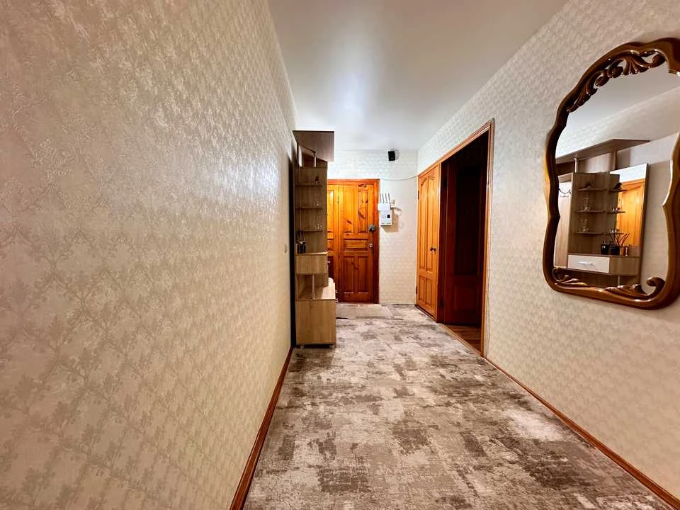 Apartment. Kharkiv, Peremohy Avenue.