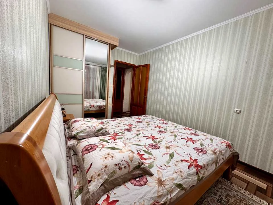Apartment. Kharkiv, Peremohy Avenue.