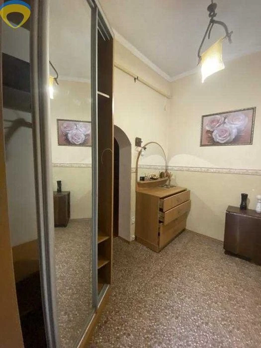 Продам небольшой дом на 2 сотках рядом с парком 411-й батареи