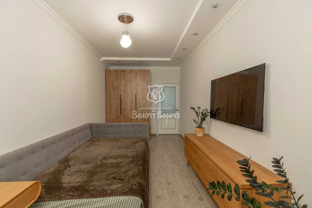 3-room apartment for sale 96.5 m², Mykola Zakrevskoho St.