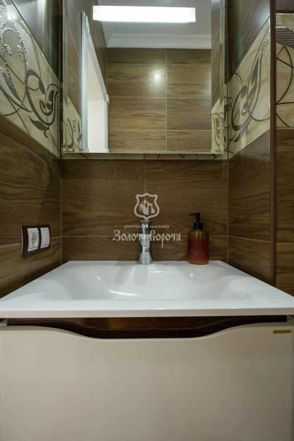 3-room apartment for sale 96.5 m², Mykola Zakrevskoho St.