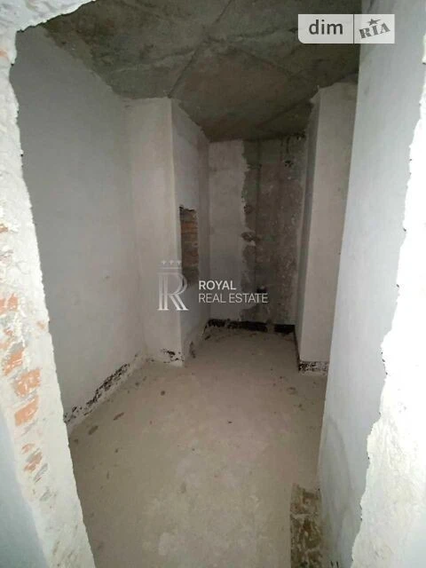 Sale of 2-room apartment 118.4 sq. m. on Konovaltsya Yevhena 44A street