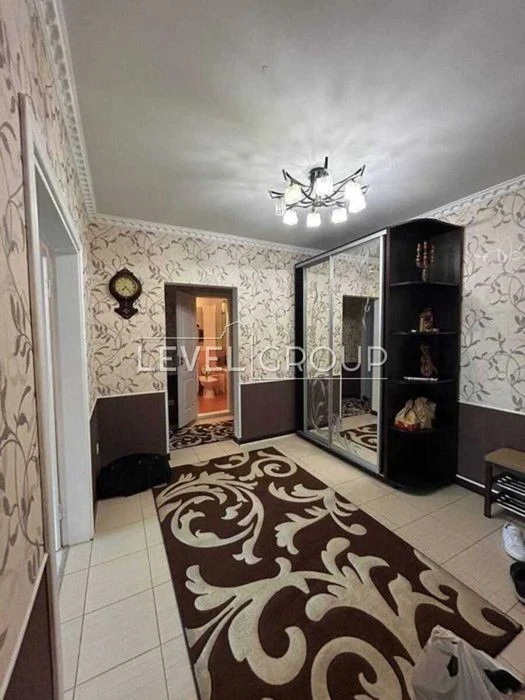 Apartment for sale Maksymovicha 7