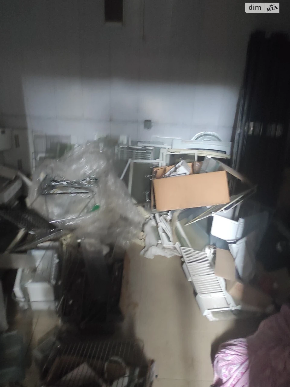 Продаж Місце в гаражному кооперативі Дружба