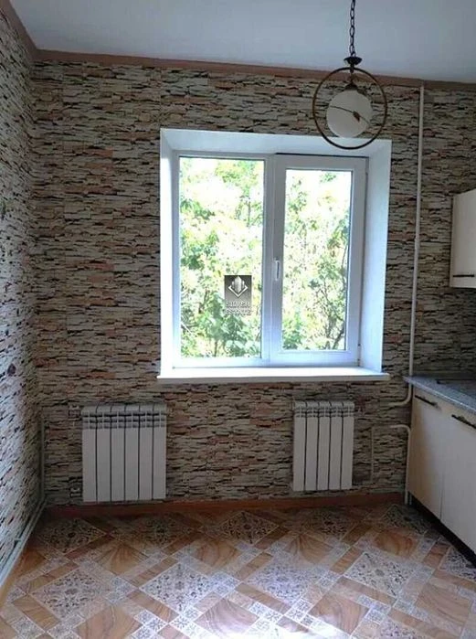Продаж 1-кімнатної квартири, в екологічно чистому районі, Хо