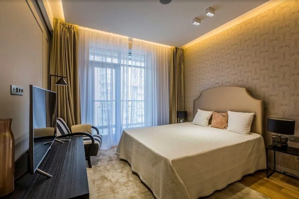 Продам квартиру (125м2)з авторським ремонтом та видом на Дні