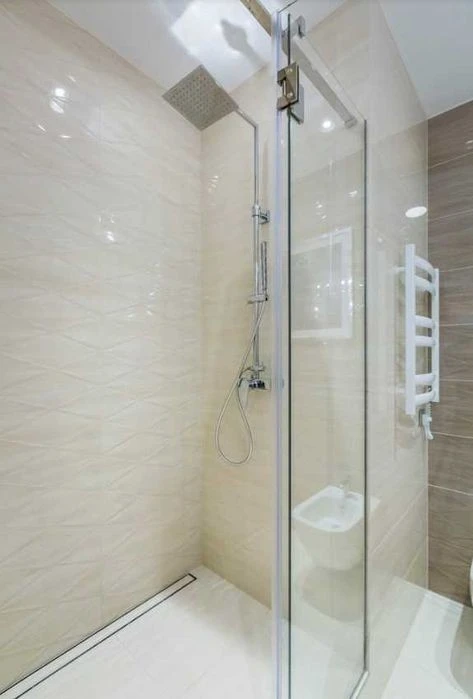 Продам квартиру (125м2)з авторським ремонтом та видом на Дні