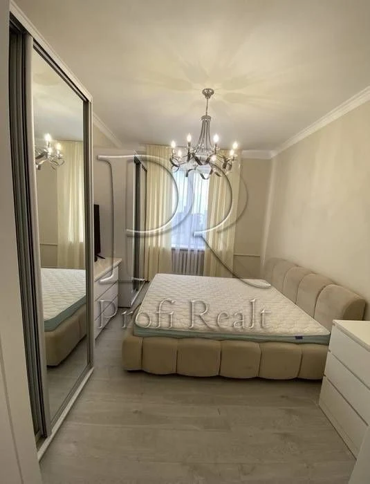 For sale 2-room apartment Lobanovskogo 57/Solomʼyanka/Lobanovskogo 57