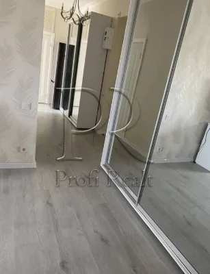 For sale 2-room apartment Lobanovskogo 57/Solomʼyanka/Lobanovskogo 57