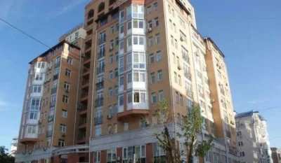 Продаж 3-кімнатної квартири 128 м², Почайнинська вул., 70