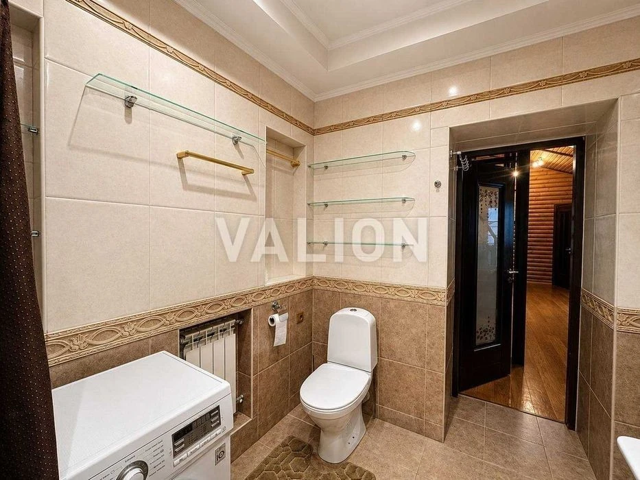 For sale a two-room apartment in Podil in the style of a chalet with a fireplace