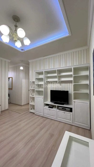 Selling 3 rooms at the Derzhprom center, metro station Nauky, certificate voucher Dana