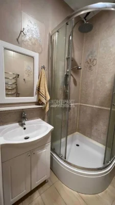 Selling 3 rooms at the Derzhprom center, metro station Nauky, certificate voucher Dana