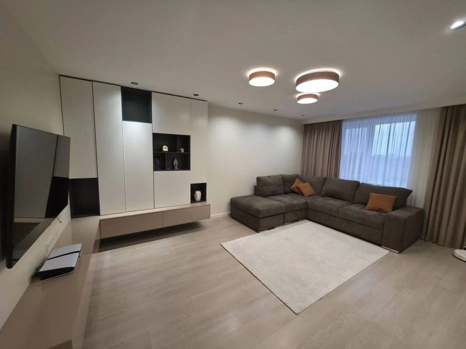 Sale of a designer 3-room apartment of 102m² in the residential complex Schaslyvy (Pidsta