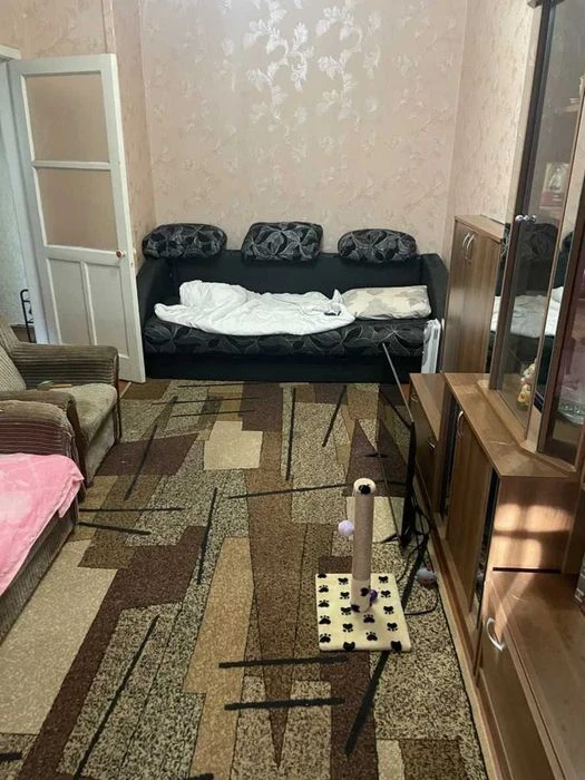 Продаж 1-ї квартири із залізним гаражем на Аваліані (213-132