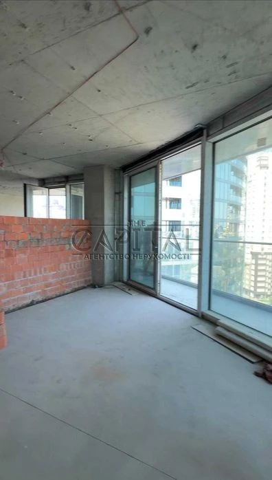 NO COMMISSION! DISCOUNT! One-room apartment for sale in premium