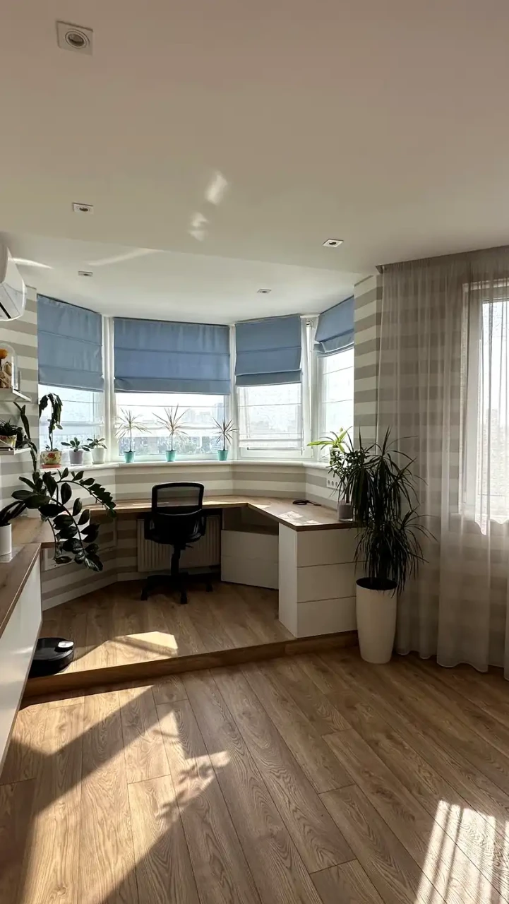 Apartment for sale 2-room. 67.5 m² 8/24 floor.