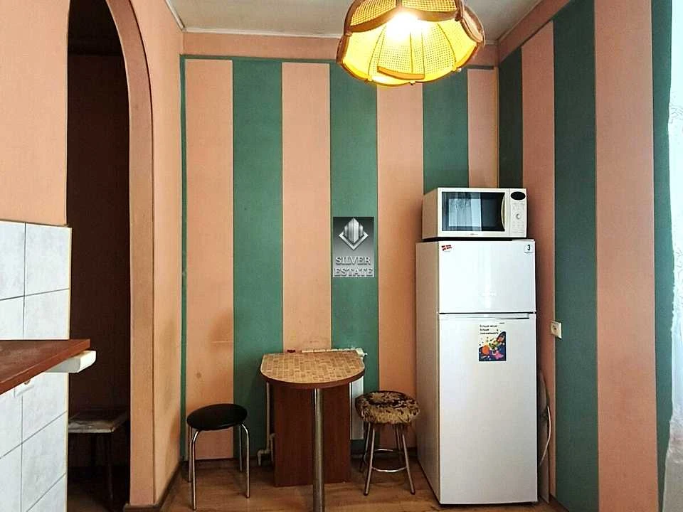 Квартира. Запорожье, Парковый бульв. (Леонова)