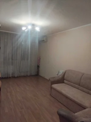 Exclusive! 3-room apartment for sale in Gorizont neighborhood, 13 Bolshaya Koltsevaya St.