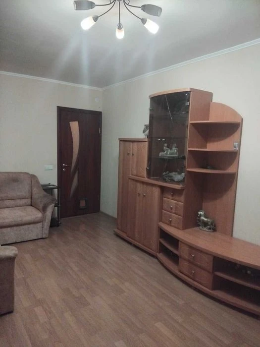 Exclusive! 3-room apartment for sale in Gorizont neighborhood, 13 Bolshaya Koltsevaya St.