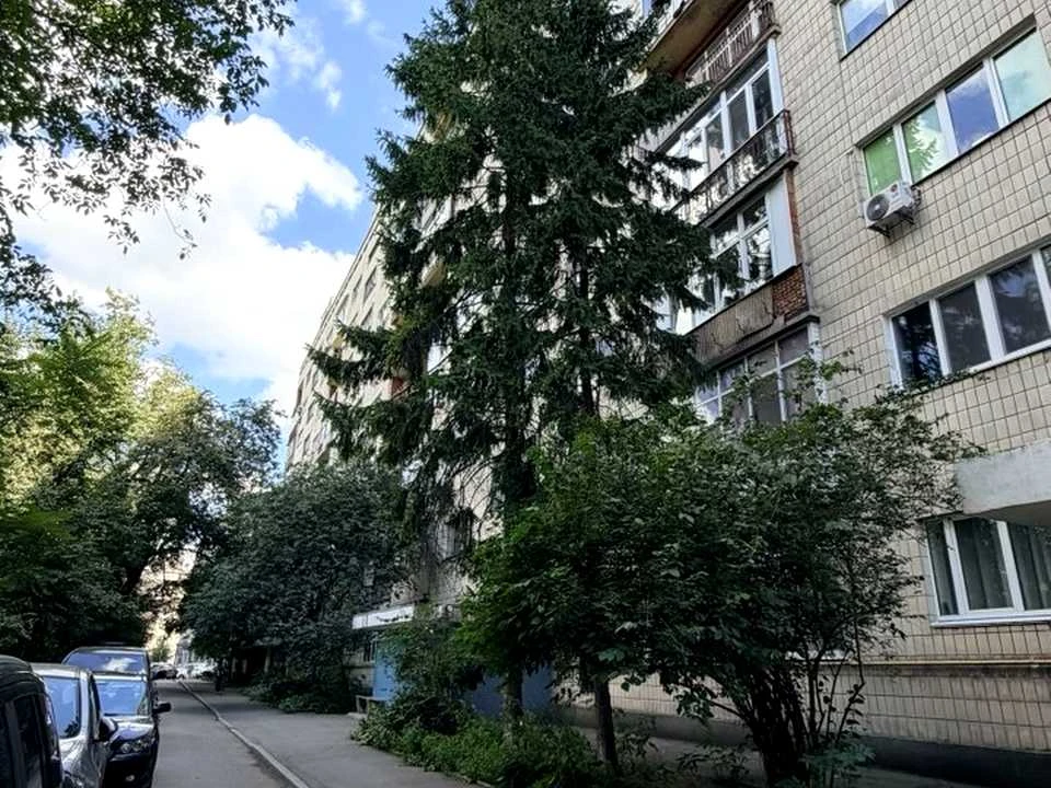 Квартира. Киев, Грушевского ул.