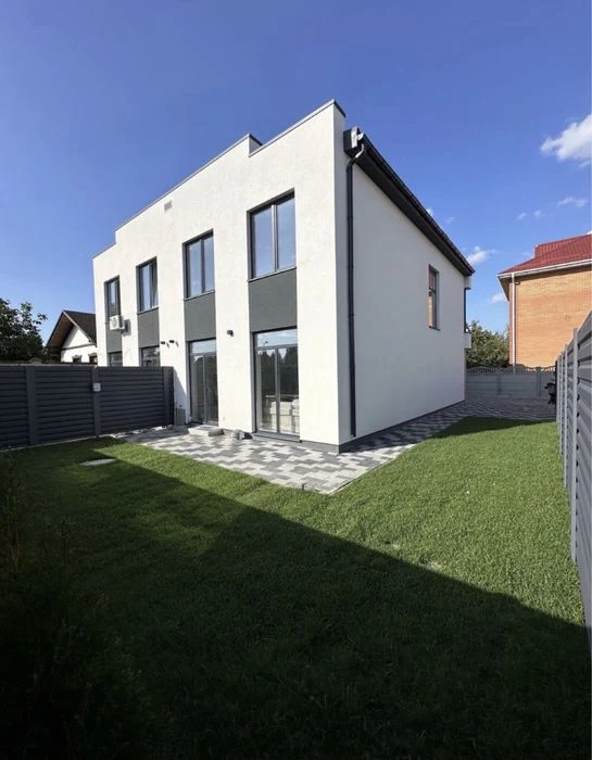 Townhouse 50m² · Private driveway · Individual gas