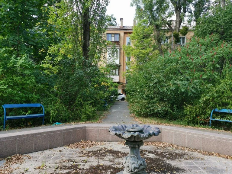 Продам 3-кім квартиру по вул. Довнар-Запольського, 3/1, метр