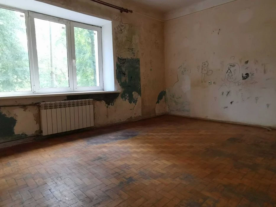 Продам 3-кім квартиру по вул. Довнар-Запольського, 3/1, метр