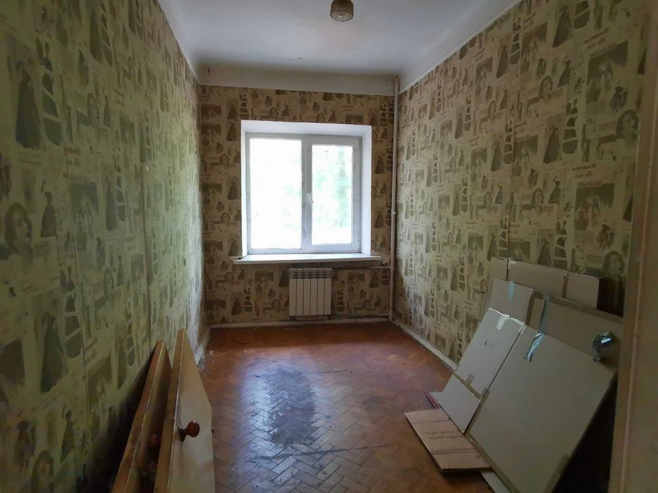 Продам 3-кім квартиру по вул. Довнар-Запольського, 3/1, метр