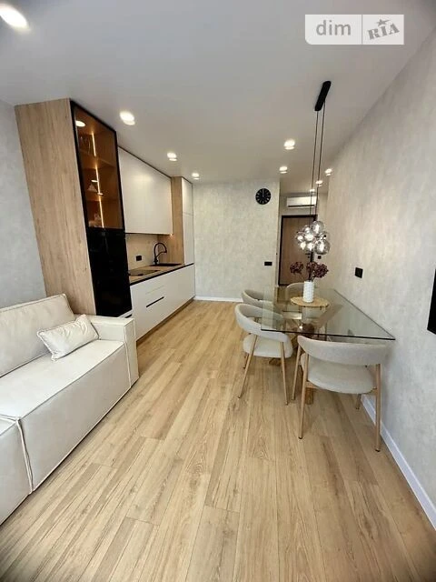 Sale of 1-room apartment 44 sq. m on Vsevolod Zmiyenka Street 13 • I