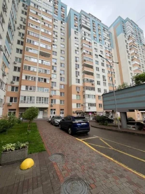 2-room apartment 70m2 Danchenko 32 residential complex Novomostytsko-Zamkovetsky