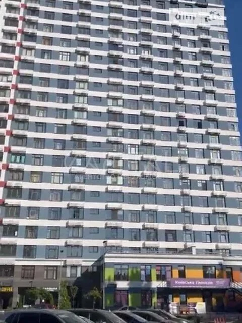 Sale of 3-room apartment 97 sq. m. on Yevhena Sverstyuka St. 4 • ID