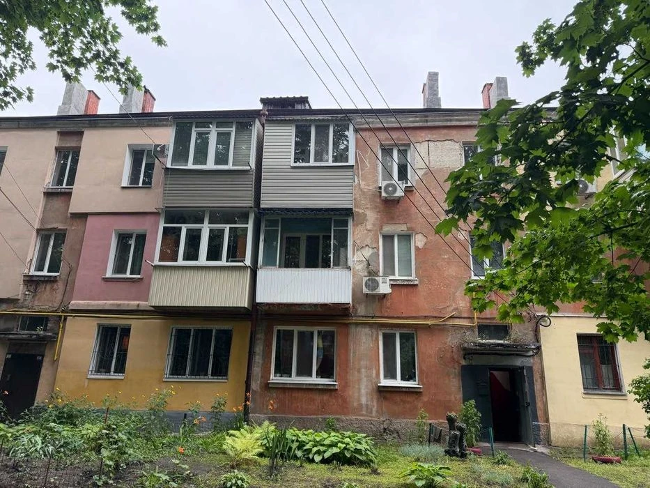 Продам 2-комн кв на ул. Ген Безручко (Новоорловская), р-н Пе