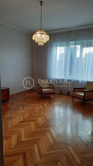 Golden Gate, Yaroslaviv val 15a, Ivan Franko, Honchara, Rey